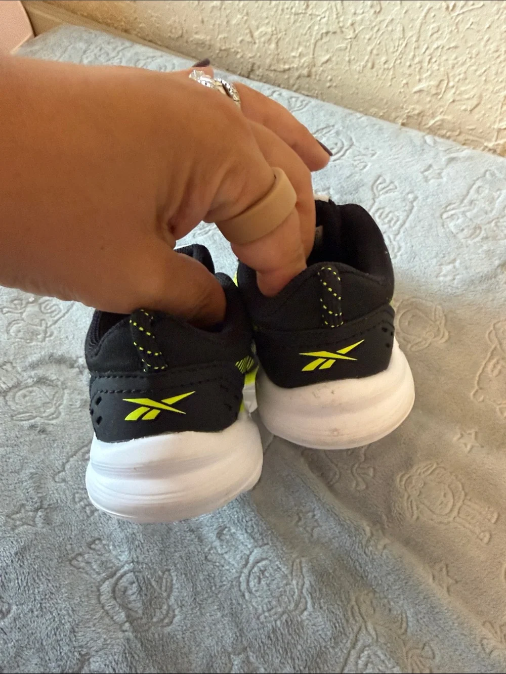 Reebok Kids Black & Neon Yellow Runner Sneakers